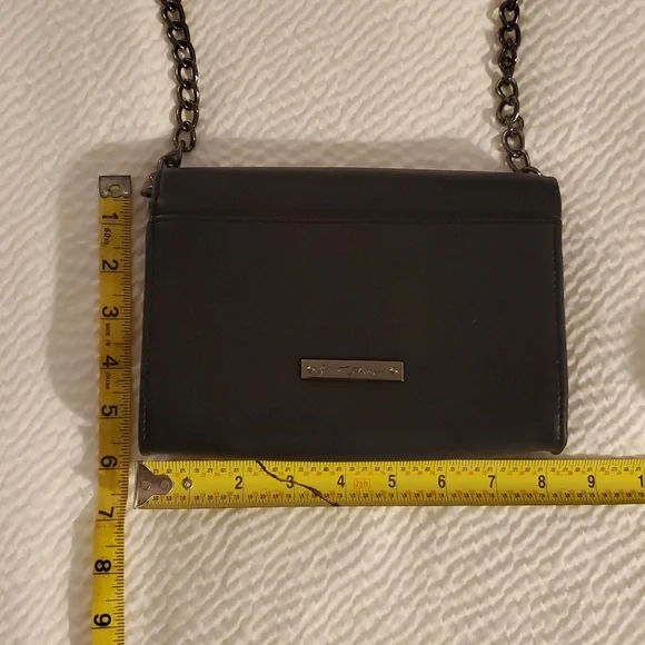 BETSY JOHNSON black Skull Purse Magnetic Clasp Solid Construction!! - Picture 10 of 11